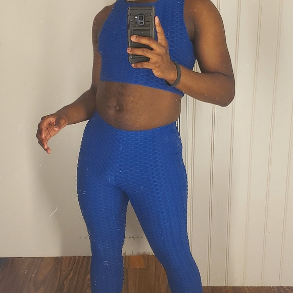 Discreet Brand Two-Piece Blue Tanktop and Leggings Set ( Medium ) - Picture 9 of 9